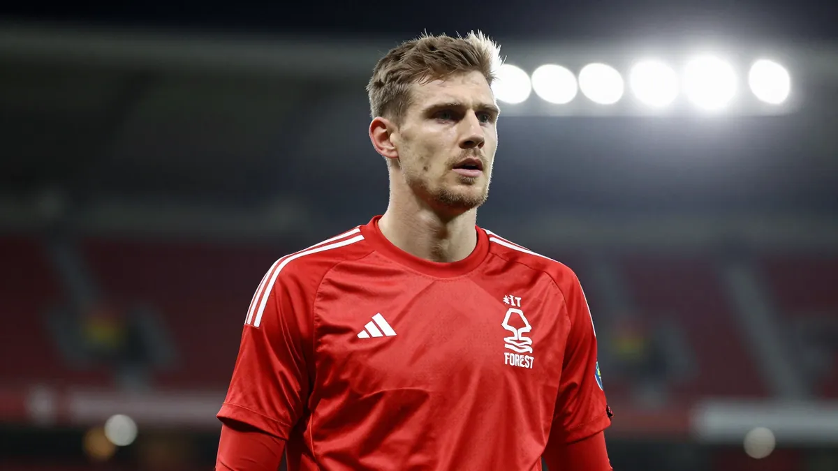 Steven Benda joins Nottingham Forest, boosting goalkeeper depth