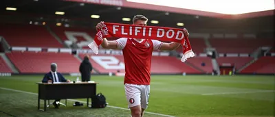 Forest push for Read stalls as Feyenoord turn down £15m bid
